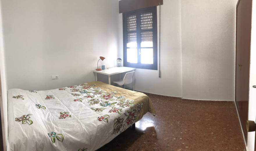 Excellent student room in the Center.